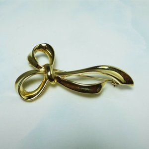 Graceful Retro Yellow Gold Plated Ribbon Pin/ Brooch by P.E.P.